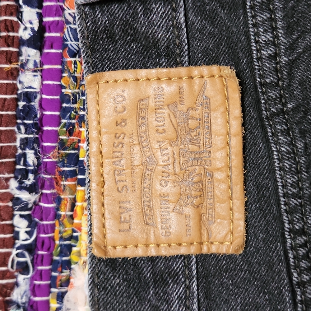 Levi's Premium Deconstructed Jean Skirt Dark Wash size 26 - Picture 5 of 7